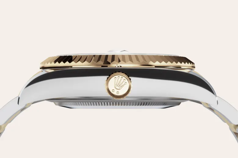Rolex sky-dweller em Oyster, 42 mm, Oystersteel and yellow gold m336933-0001 em Marcolino