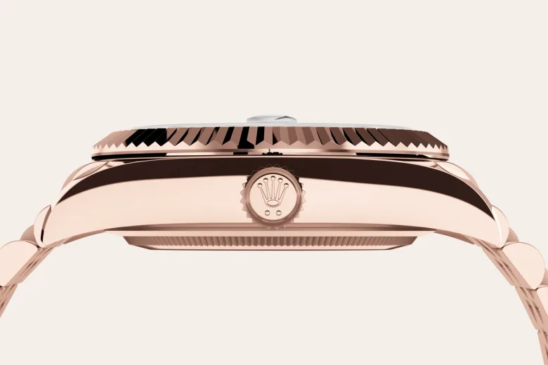 Rolex sky-dweller em Oyster, 42 mm, ouro Everose m336935-0008 em Marcolino