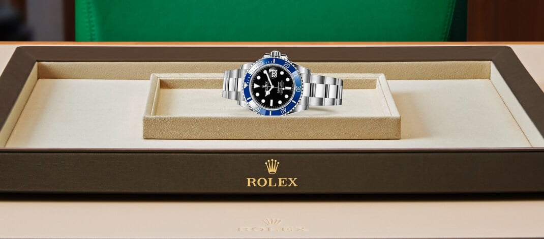 Altanus submariner top