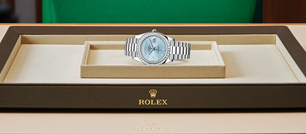 Rolex day-date em Oyster, 40 mm, platina e diamantes m228396tbr-0002 em Marcolino