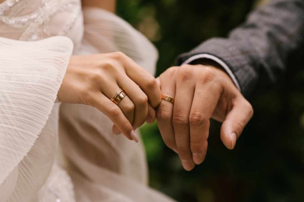 WEDDING BANDS