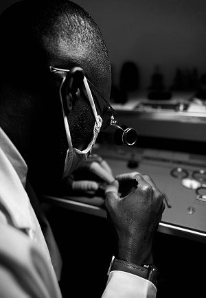 Troca de pilhas e testes de estanqueidade Troca de pilhas e testes de estanqueidade