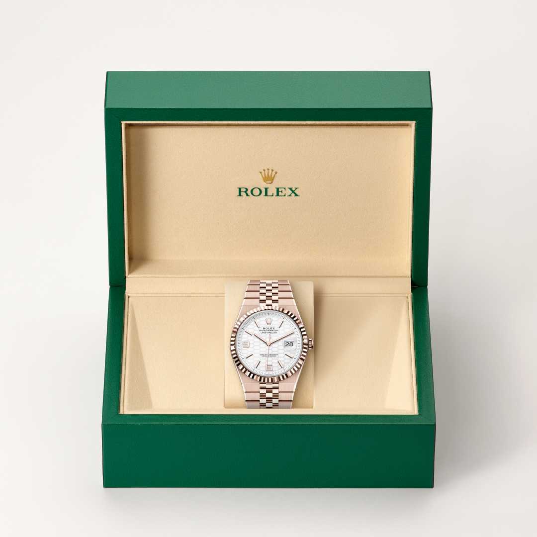 Rolex Land-Dweller 40 - vista lateral 127335