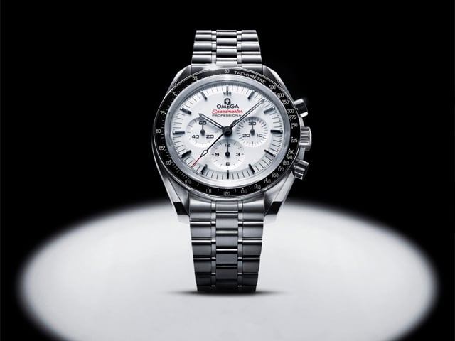 OMEGA Lança Novo Speedmaster Moonwatch Com Mostrador Branco Lacado